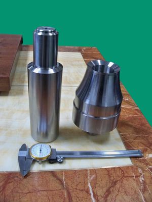 أجزاء الأدوات المعدنية من الـ CNC