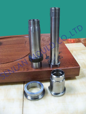 إدراجات العفن ذات التسامح العالي متعددة الأجوفة طحن السطح الدقيق (± 0.002mm)