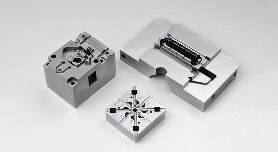 SS420 إدراج القلب الدقيق (قلب القالب) للقالبات الحقنية البلاستيكية