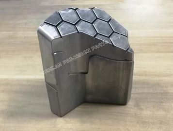 حقن القالب الدقة البلاستيكية أجزاء العفن الأساسية إدراج التسامح +/- 0.01mm